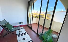 Apartamento Bem Localizado